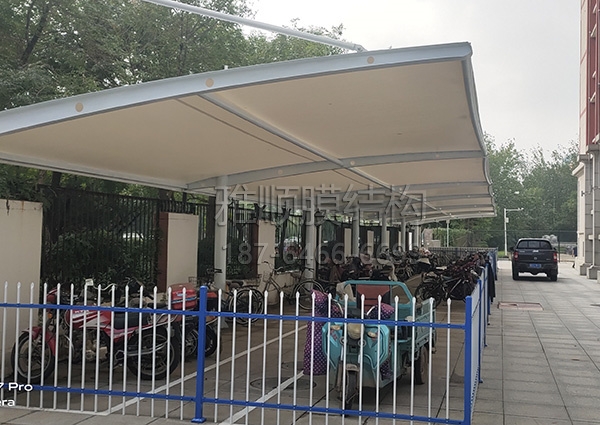 膜結(jié)構(gòu)電動(dòng)車、自行車棚